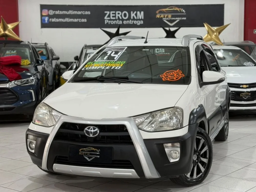 Toyota ETIOS CROSS 1.5 16V 4P